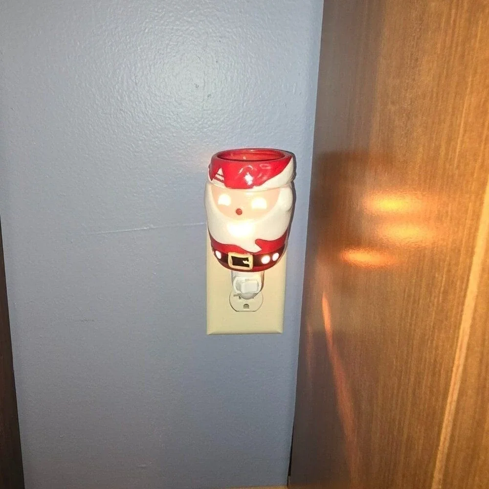 Langley/Empire Candle LLC Plug-in Fragrance Warmer Santa Holiday Night light VTG